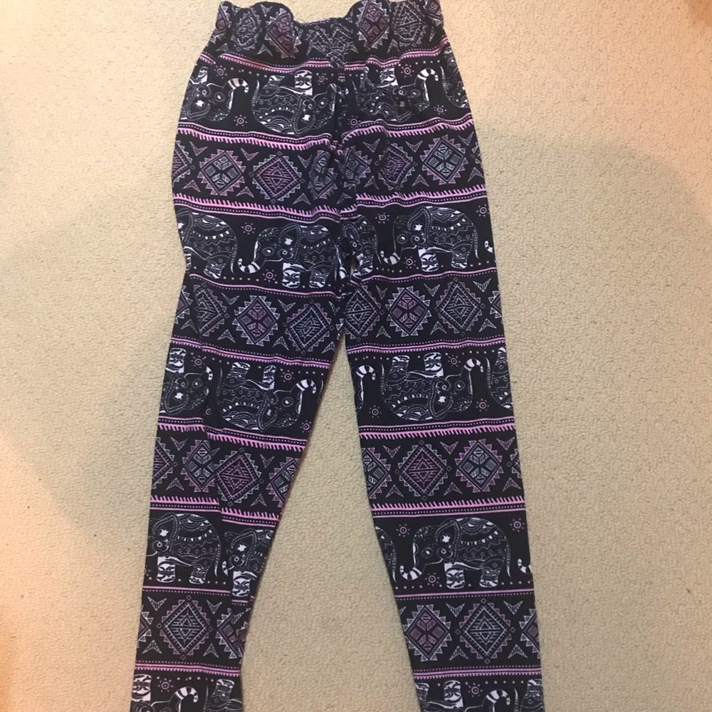 FN leggings